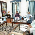 उत्तराखंड में भाजपा प्रदेश प्रभारी, मुख्यमंत्री के साथ हुई बैठक में पार्टी ने त्रिस्तरीय पंचायत चुनाव रणनीति को अंतिम रूप दिया।