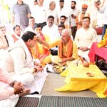 उत्तराखंड में मुख्यमंत्री धामी ने गुरुवार को खटीमा स्थित श्री पशुपतिनाथ मंदिर में विधिवत पूजा-अर्चना की।