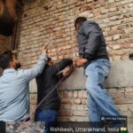 उत्तराखंड में अवैध निर्माण पर एमडीडीए की सख्त कार्रवाई, ऋषिकेश में बहुमंजिला भवन सील।