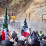 उत्तराखंड में विधानसभा के बाहर सियासी संग्राम, गैरसैंण में यूकेडी का हंगामा, सैकड़ों कार्यकर्ता गिरफ्तार।