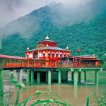 उत्तराखंड में अब धारी देवी मंदिर परिसर में मोबाइल फोन पर रहेगी रोक, मेयर ने बैठक में लिया निर्णय।