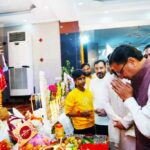 उत्तराखंड में यहां माता की चौकी कार्यक्रम मे शामिल हुए सीएम धामी।