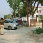 उत्तराखंड में उड़ान के दौरान हेलीकॉप्टर में आई गड़बड़ी, श्रीनगर GVK हेलीपैड पर उतरे राज्यपाल।