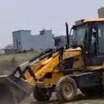 उत्तराखंड में यहाँ एक्शन: 10 बीघा में बसी अवैध कॉलोनी पर चला एमडीडीए का बुलडोजर।