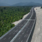 दिल्ली-दून एक्सप्रेस वे पर बने एलिवेटेड कारिडोर की हैं तमाम खासियत, 19 प्रतिशत ईंधन की होगी बचत।