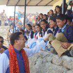 उत्तराखंड में मुख्यमंत्री धामी ने देवीधुरा में छात्र-छात्राओं से किया संवाद, उज्ज्वल भविष्य की दी शुभकामनाएं।