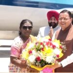 उत्तराखंड में राष्ट्रपति द्रौपदी मुर्मु पहुंची, कल IMA की पासिंग आउट परेड में होंगी शामिल।