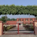 उत्तराखंड में यहाँ विश्वविद्यालय की ‘स्पेशल डाइट’ बनी जहर, चिकन-पनीर ने बिगाड़ी 150 छात्रों की सेहत, दो की हालत नाजुक।