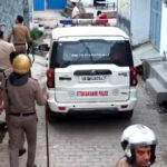 उत्तराखंड के हरिद्वार ग्राम बोडाहेड़ी में 22 महिलाएं और 29 पुरुषों के खिलाफ कार्रवाई, ड्रोन से हटवाए छतों पर जमा पत्थर।