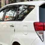 उत्तराखंड में यहाँ किस पूर्व अधिकारी के घर में हैं नगर निगम की डेढ़ महीने से गायब इनोवा।