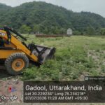 उत्तराखंड में अवैध प्लॉटिंग पर चला एमडीडीए का बुलडोजर, 170 बीघा से अधिक जमीन पर बड़ी कार्रवाई।
