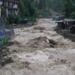 उत्तराखंड में भारी बारिश और बाढ़ की चेतावनी, सात जिलों में प्रशासन हाई अलर्ट पर, आज रुद्रप्रयाग में स्कूल बंद।