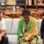 उत्तराखंड की अंकिता भंडारी के परिवार से मिले राहुल गांधी, बोले—चार साल बाद भी न्याय का इंतजार।