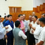 उत्तराखंड में मुख्यमंत्री धामी ने सुनीं जनसमस्याएं, अधिकारियों को दिए त्वरित समाधान के निर्देश।