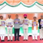 उत्तराखंड में राज्यपाल और मुख्यमंत्री ने चिकित्सा एवं सैन्य सेवा में उत्कृष्ट योगदान के लिए पांच विशिष्ट अधिकारियों व चिकित्सकों को किया सम्मानित।