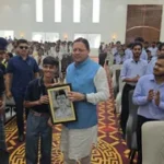 उत्तराखंड में एक दिवसीय दौरे पर काशीपुर पहुंचे सीएम धामी, छात्रों से किया संवाद।