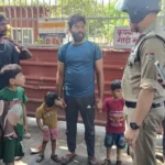 उत्तराखंड के हरिद्वार में पारिवारिक कलह से 3 मासूम बच्चों संग गंगा में कूदने पहुंचा पिता, पुलिस की सतर्कता से बची व्यक्ति सहित 3 मासूम जान।