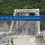 उत्तराखंड के पिथौरागढ़ में छारछुम पुल पर भारतीय गांव के नाम का बोर्ड लगाने पर नेपाल में विरोध, ये उठाया सवाल।